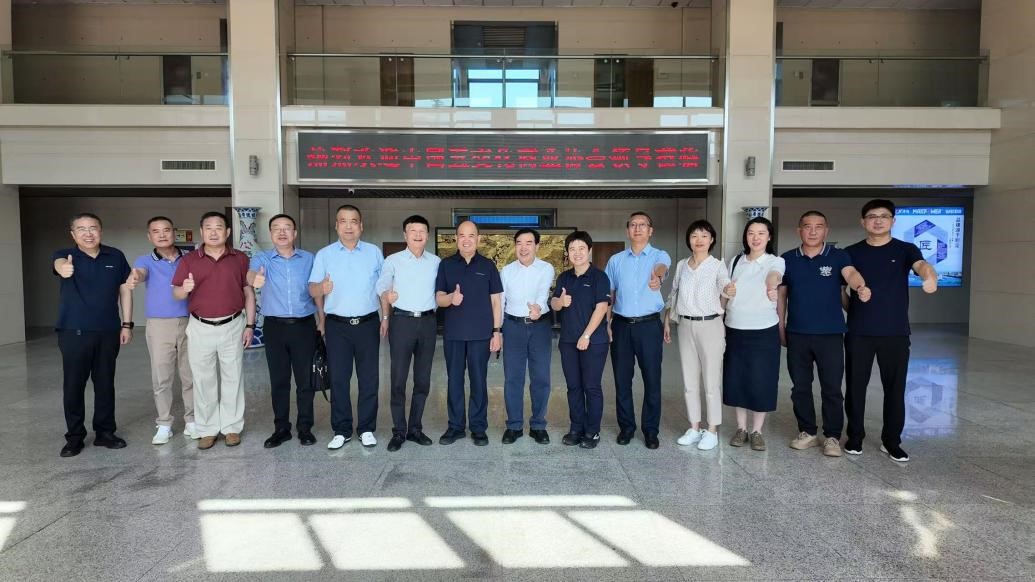 中國(guó)五金交電化工商業(yè)協(xié)會(huì)調(diào)研文登威力工具集團(tuán) 盛贊其行業(yè)標(biāo)桿作用